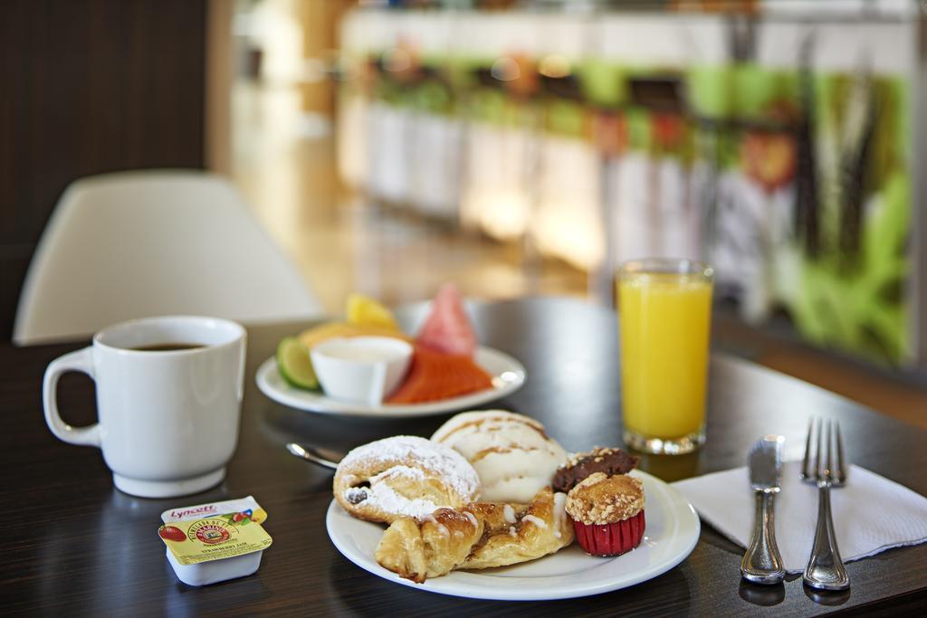 Ibis Monterrey Valle San Pedro Garza Garcia المظهر الخارجي الصورة